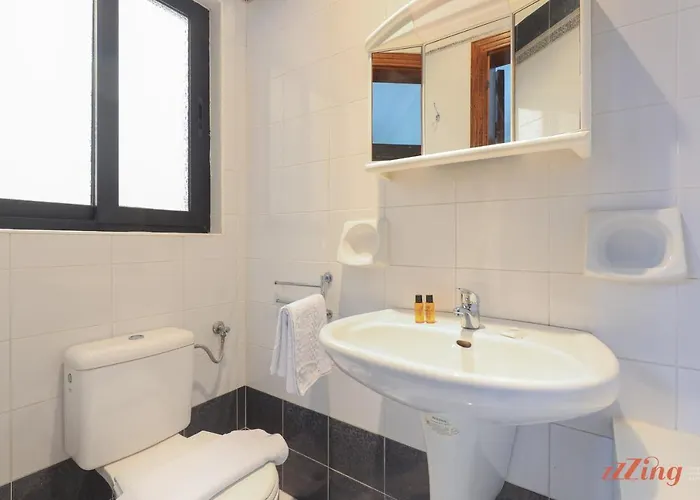 Beachfront 2 Bedroom شقة Is-Sellum