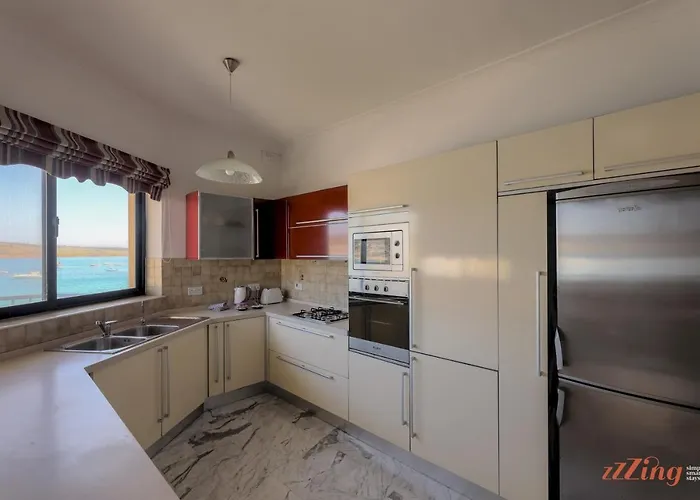 Beachfront 2 Bedroom Διαμέρισμα