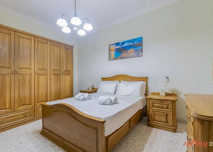 Beachfront 2 Bedroom Διαμέρισμα Is-Sellum