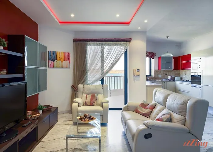 Beachfront 2 Bedroom